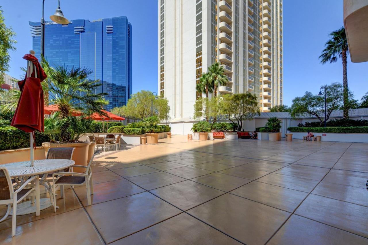 Mgm Signature-22-703 Strip View Jacuzzi Studio ลาสเวกัส ภายนอก รูปภาพ